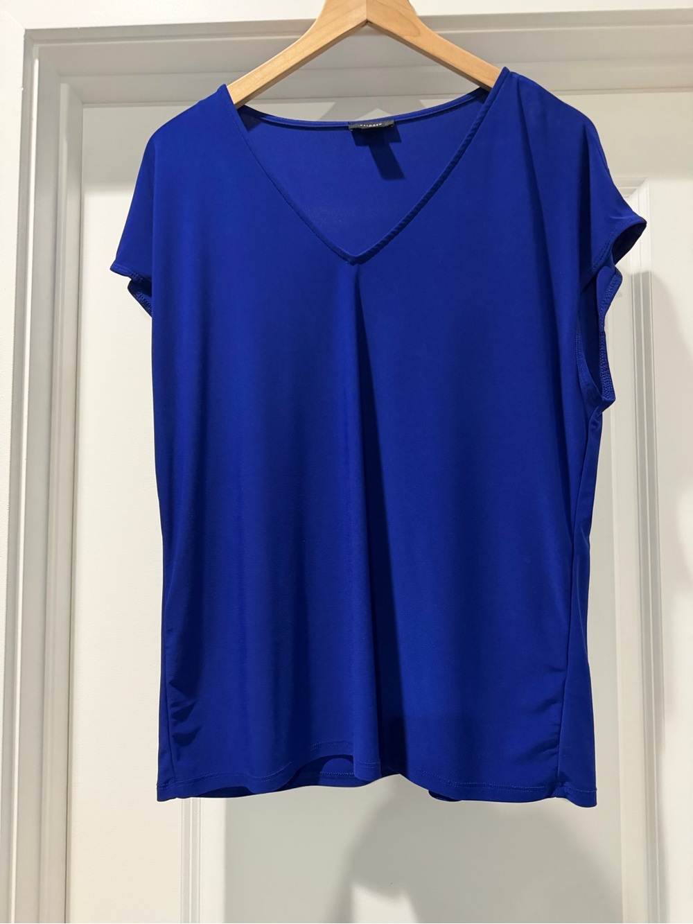 Halogen V-Neck Short Sleeve Top in Royal Blue Size Medium